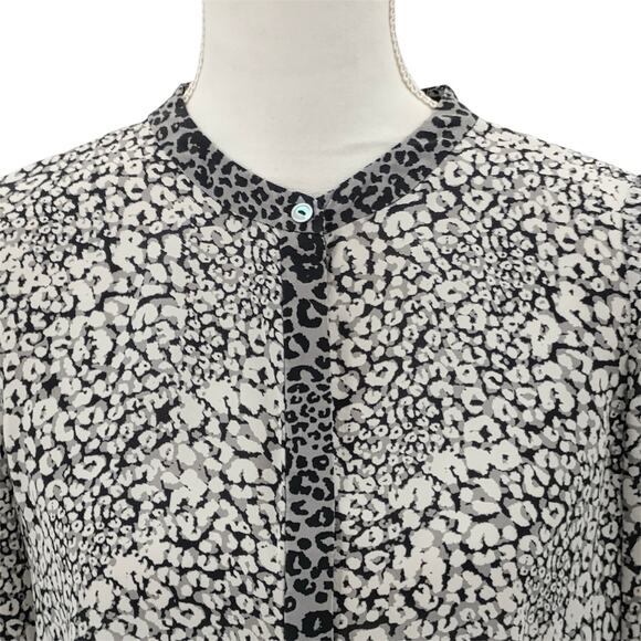 Kobi Halperin Silk Leopard Animal Print Button Up Top Blouse Gray Size Medium - Picture 2 of 7